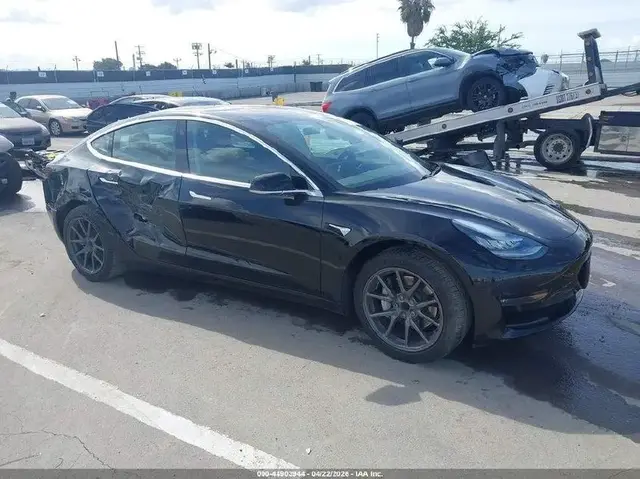 TESLA MODEL 3 LONG RANGE 2019