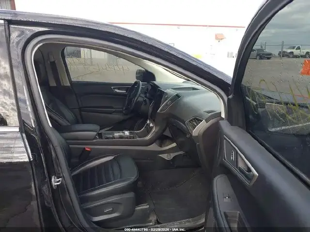 FORD EDGE SEL 2023