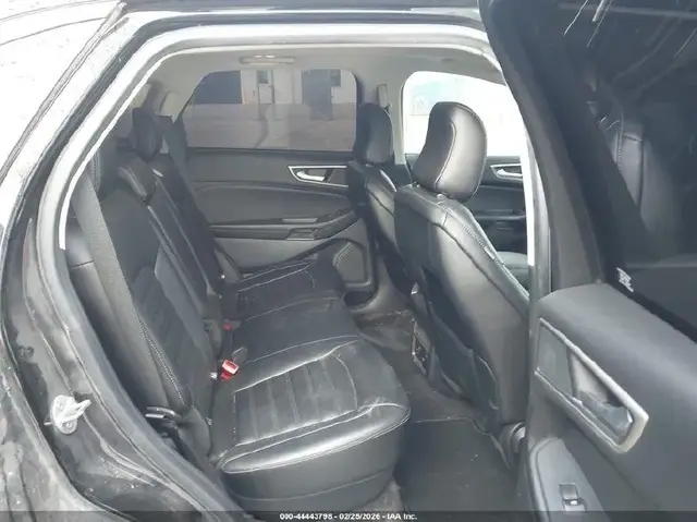 FORD EDGE SEL 2023