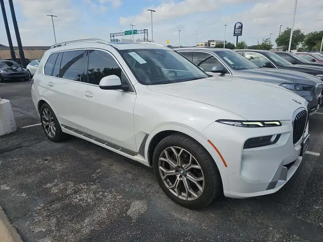 BMW X7 SPORTS ACTIVITY VEHICLE 2022