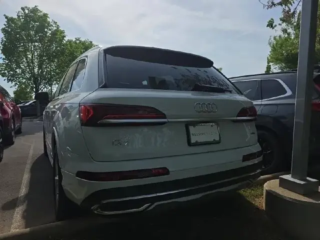 AUDI Q7 PREMIUM 2023