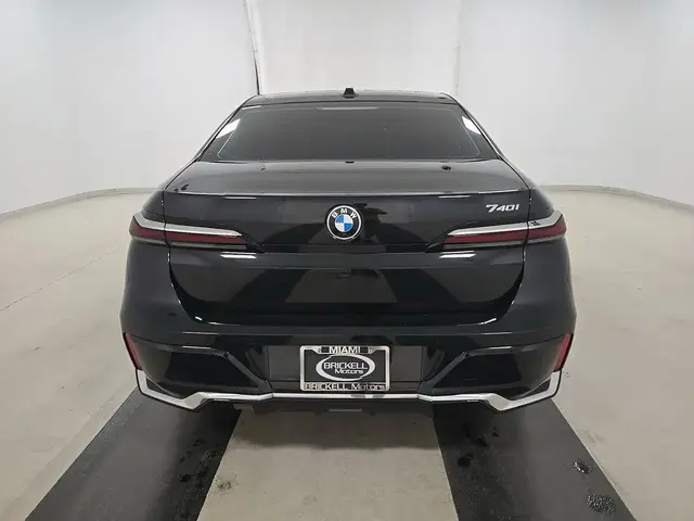 BMW 7 SERIES 740I 2024
