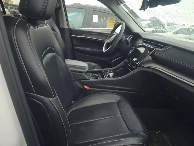 JEEP GRAND CHEROKEE LIMITED 2023