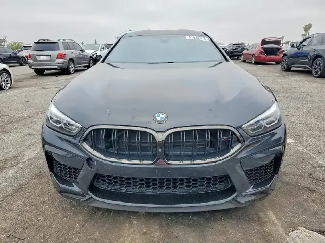 BMW M8 2022