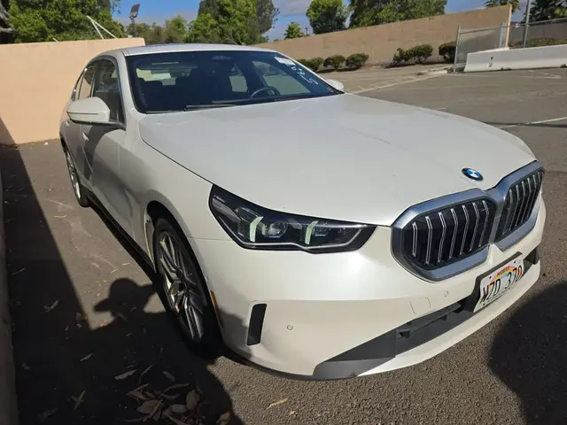 BMW 5 SERIES SEDAN 530I 2024