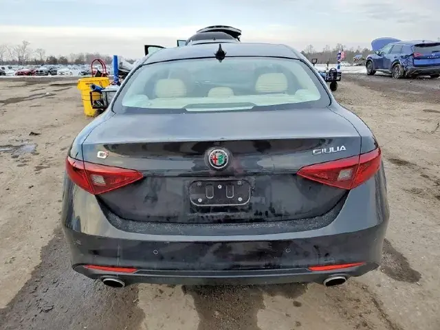 ALFA ROMEO GIULIA TI Q4 2017