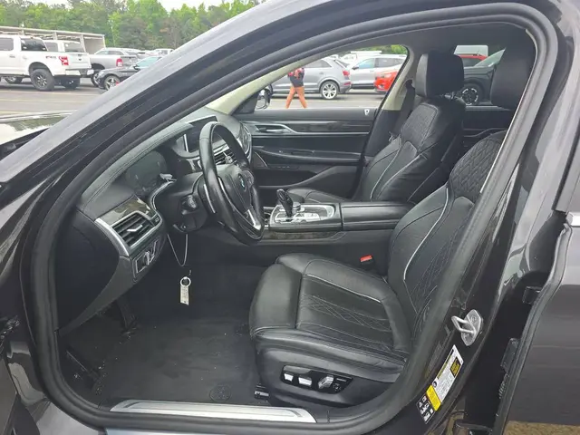BMW 7 SERIES SEDAN 740I 2022
