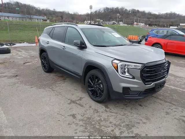 GMC TERRAIN ИЗВЕСТНЫЙ КОМФОРТНОЙ ПОДВЕСКОЙ И ЭКОНОМИЧНЫМ ТУРБОМОТОРОМ 2024