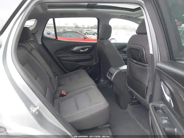 GMC TERRAIN ИЗВЕСТНЫЙ КОМФОРТНОЙ ПОДВЕСКОЙ И ЭКОНОМИЧНЫМ ТУРБОМОТОРОМ 2024