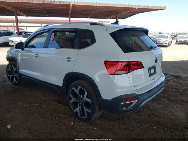 VOLKSWAGEN TAOS SEL 2021