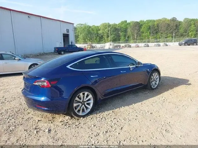TESLA MODEL 3 LONG RANGE 2018
