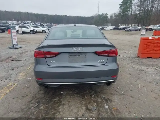 AUDI A3 PREMIUM 2017