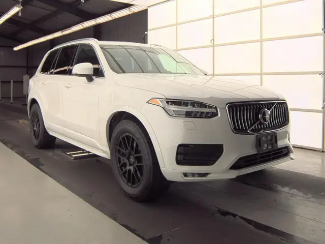 VOLVO XC90 T6 MOMENTUM 6-PASSENGER 2020