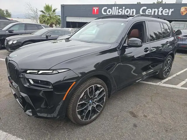 BMW X7 SPORTS ACTIVITY VEHICLE 2022