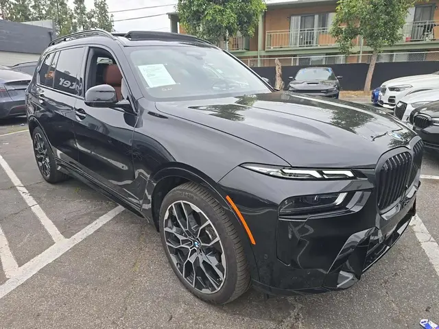 BMW X7 SPORTS ACTIVITY VEHICLE 2022