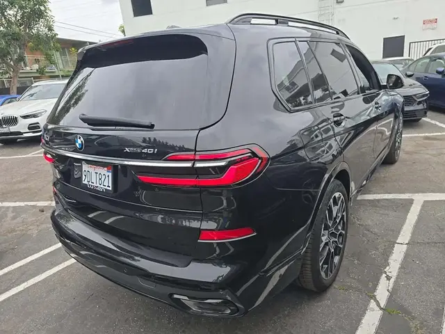 BMW X7 SPORTS ACTIVITY VEHICLE 2022
