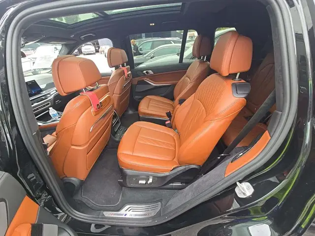 BMW X7 SPORTS ACTIVITY VEHICLE 2022