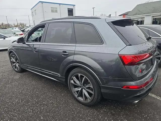 AUDI SQ7 PREMIUM PLUS 2023