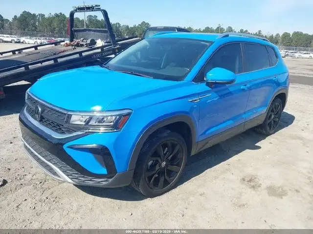 VOLKSWAGEN TAOS SE 2022