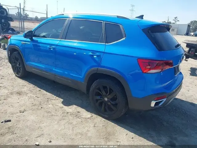 VOLKSWAGEN TAOS SE 2022