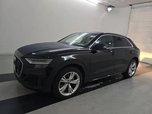 AUDI Q8 PREMIUM 2023