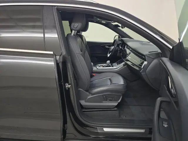 AUDI Q8 PREMIUM 2023