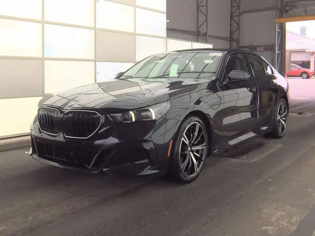 BMW 5 SERIES SEDAN 530I 2024