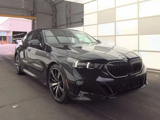BMW 5 SERIES SEDAN 530I 2024