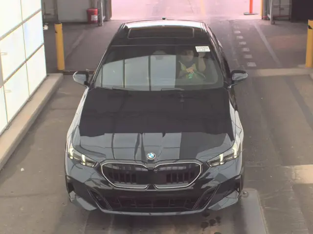 BMW 5 SERIES SEDAN 530I 2024