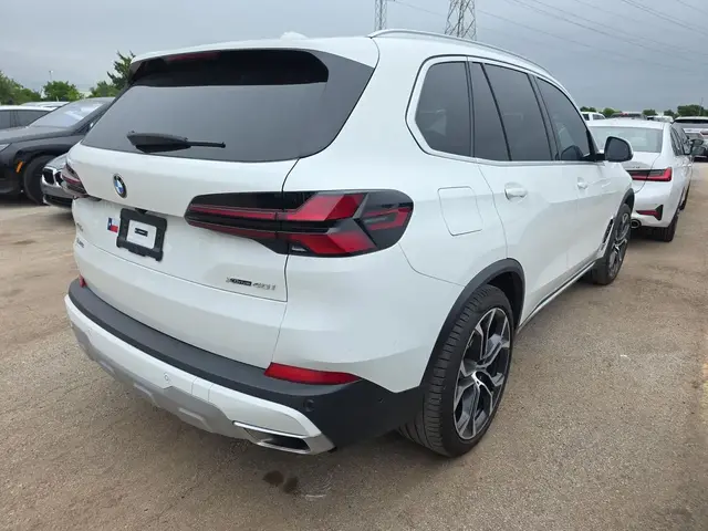 BMW X5 SPORTS ACTIVITY VEHICLE 2024