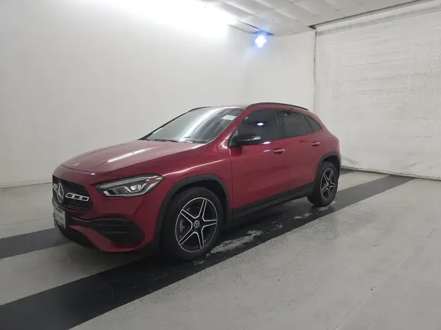 MERCEDES-BENZ GLA 250 2021