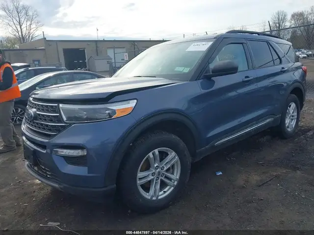FORD EXPLORER XLT 2021
