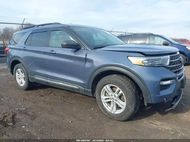 FORD EXPLORER XLT 2021