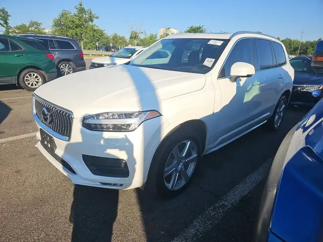VOLVO XC90 T6 MOMENTUM 7-PASSENGER 2019