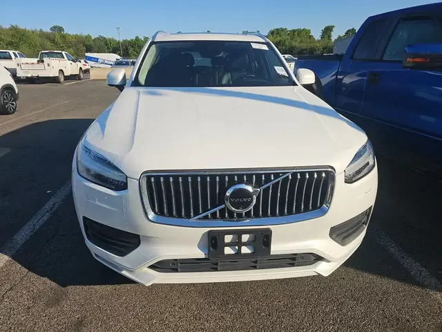 VOLVO XC90 T6 MOMENTUM 7-PASSENGER 2019