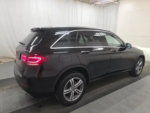 MERCEDES-BENZ GLC 300 4MATIC 2022