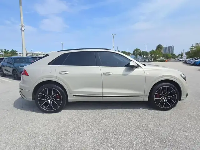 AUDI Q8 PREMIUM PLUS 2023