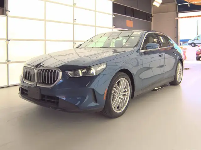 BMW 5 SERIES SEDAN 530I 2024