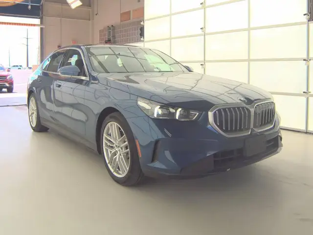 BMW 5 SERIES SEDAN 530I 2024