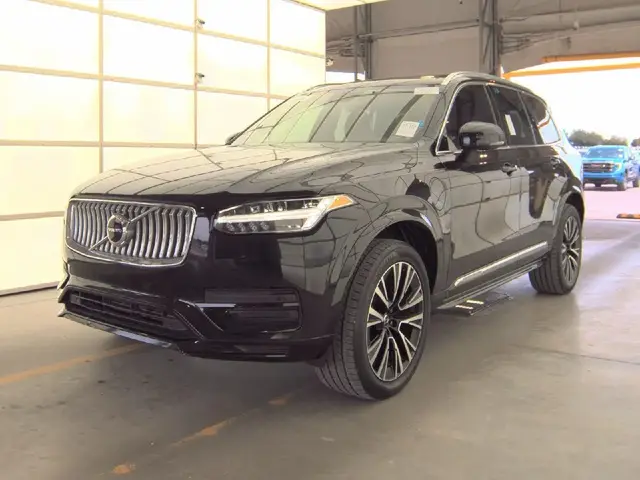 VOLVO XC90 RECHARGE T8 CORE 2023