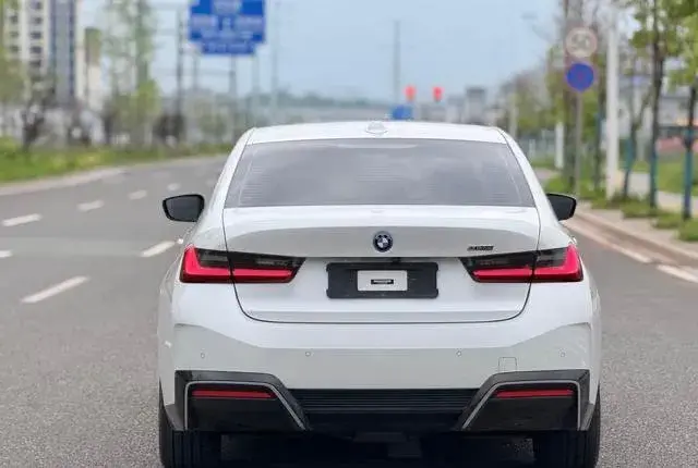 BMW I3 2023
