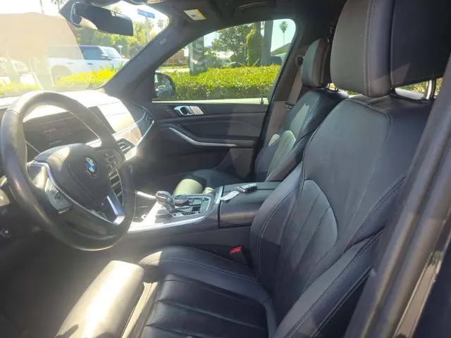 BMW X7 SPORTS ACTIVITY VEHICLE 2022