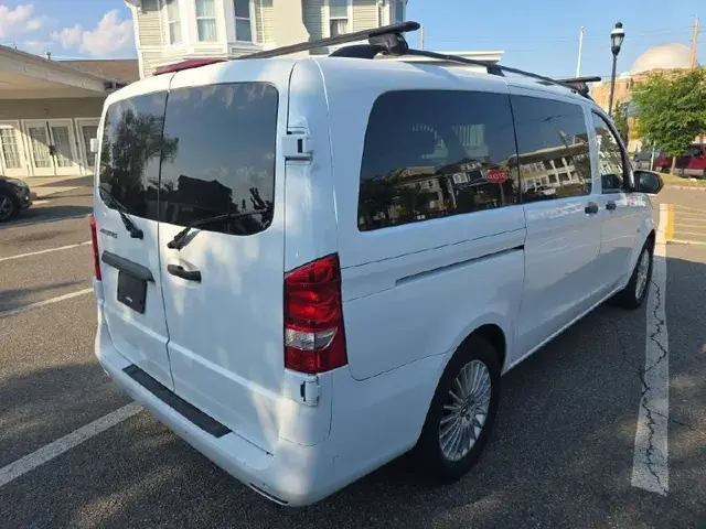 MERCEDES-BENZ METRIS PASSENGER 2019