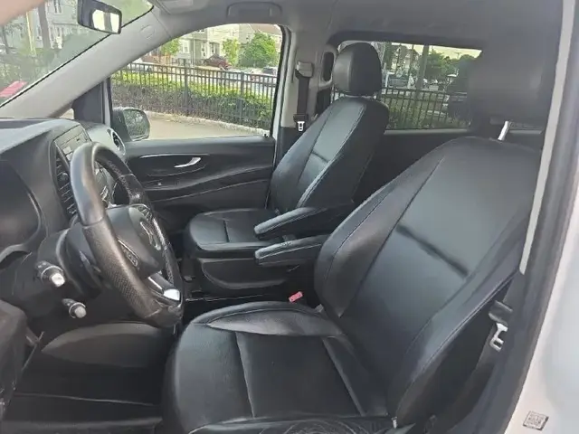 MERCEDES-BENZ METRIS PASSENGER 2019
