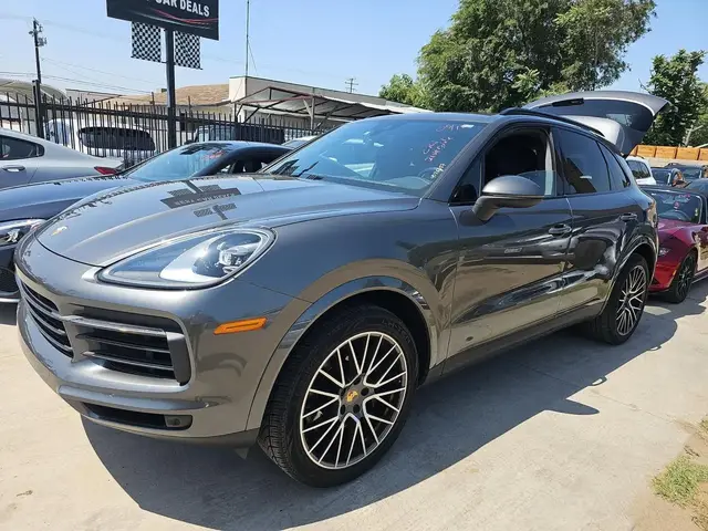 PORSCHE CAYENNE 2022