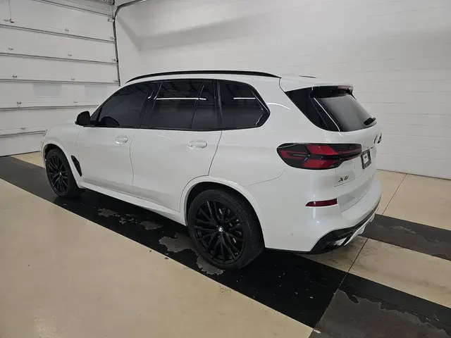 BMW X5 SPORTS ACTIVITY VEHICLE 2024