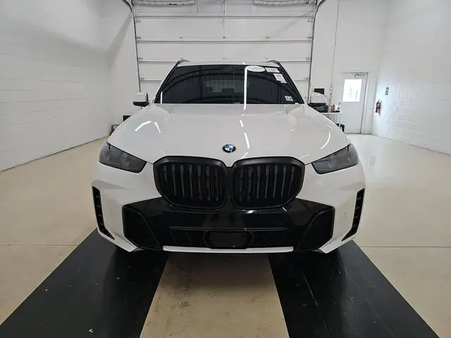 BMW X5 SPORTS ACTIVITY VEHICLE 2024