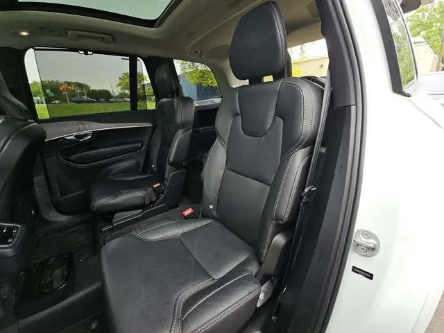 VOLVO XC90 B6 ULTIMATE 6-PASSENGER 2022