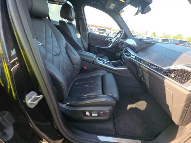 BMW X5 SPORTS ACTIVITY VEHICLE 2023