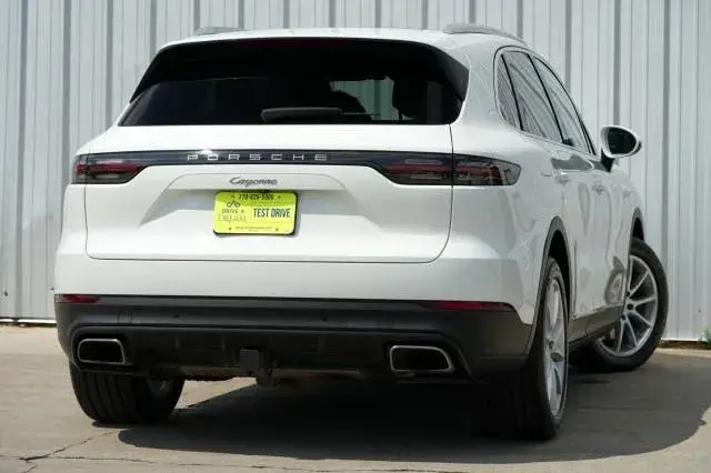 PORSCHE CAYENNE 2021